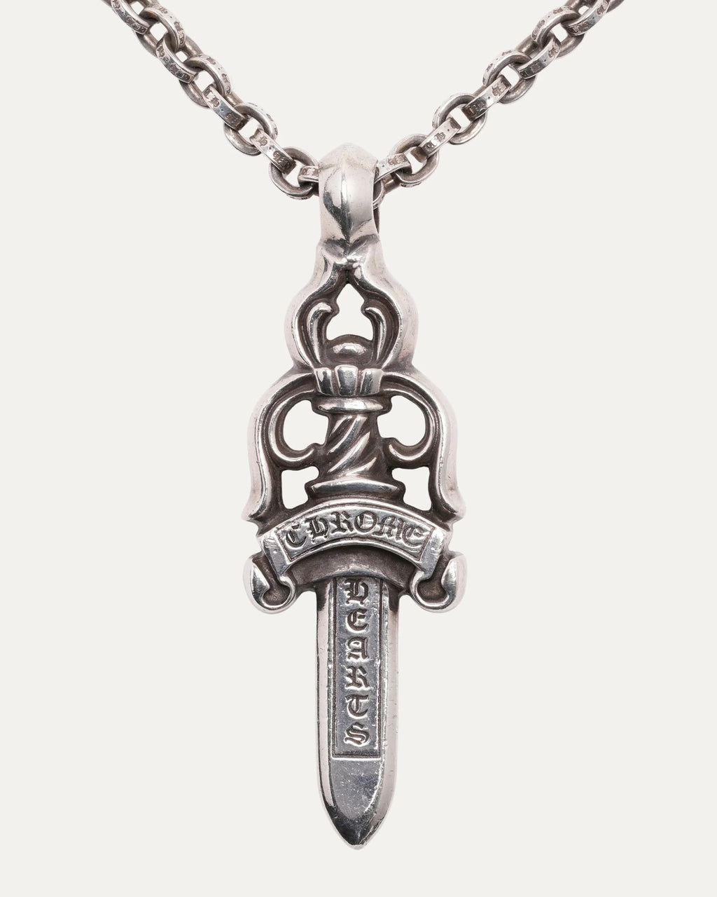 Colgante de daga con corazón cromado | Collar de doble daga en plata de ley 925 | Joyería gótica punk hip-hop Y2K